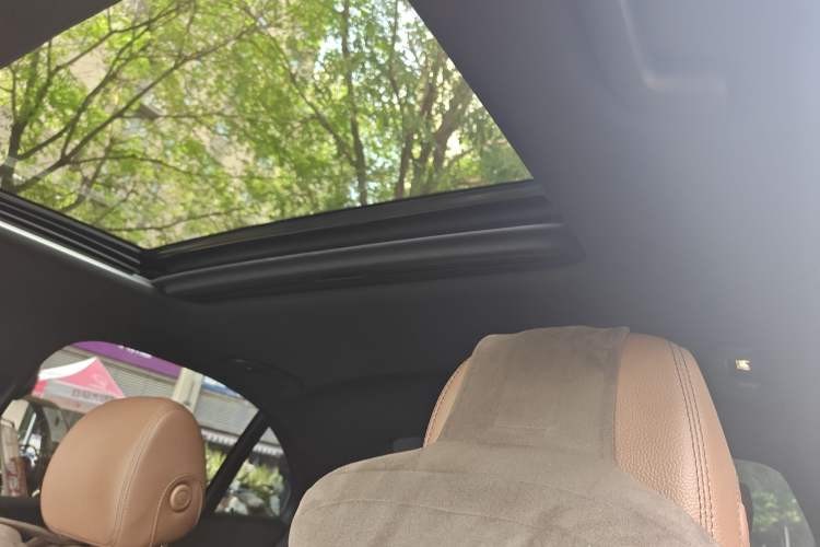 Used Mercedes-Benz E-Class 2017 Facelift E 200 Sport 4MATIC Headliner