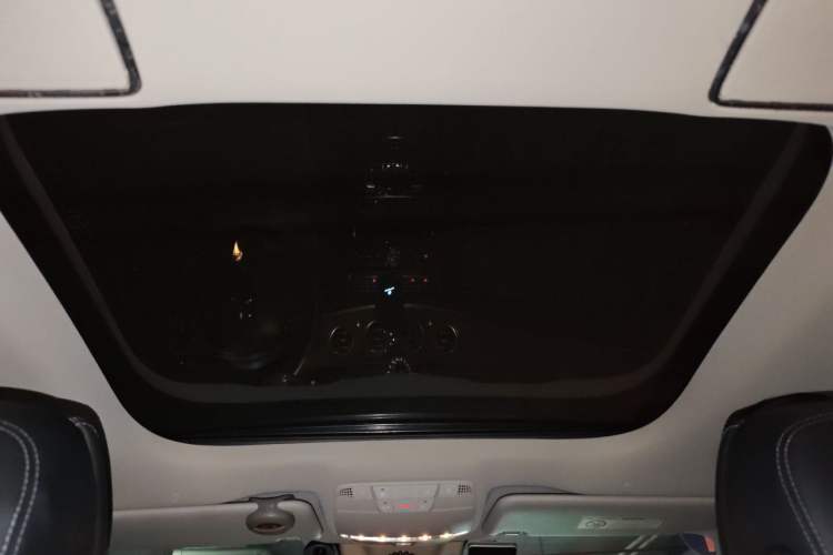 Used Mercedes-Benz E-Class 2017 E 300 L Luxury Model Headliner