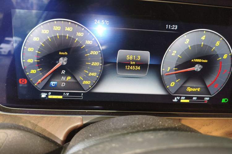Used Mercedes-Benz E-Class 2017 E 200 L 4MATIC Instrument Cluster