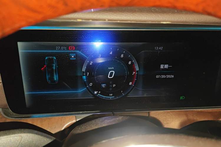 Used Mercedes-Benz E-Class 2017 E 200 L 4MATIC Instrument Cluster
