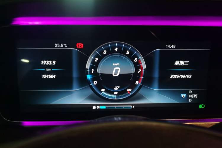 Used Mercedes-Benz E-Class 2017 E 300 L Sport Luxury Edition Instrument Cluster