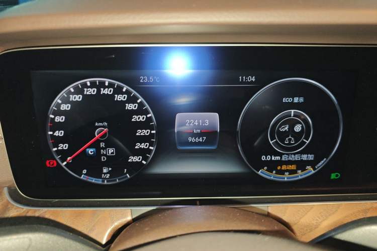 Used Mercedes-Benz E-Class 2017 E 300 L Luxury Model Instrument Cluster