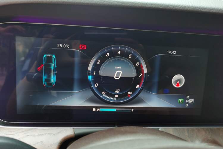 Used Mercedes-Benz E-Class 2017 E 300 L Luxury Model Instrument Cluster