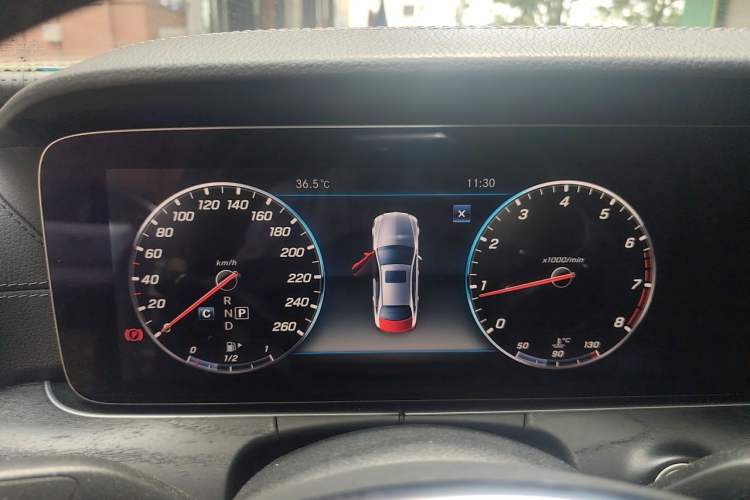 Used Mercedes-Benz E-Class 2017 E 300 L Sporty and Stylish Model Instrument Cluster