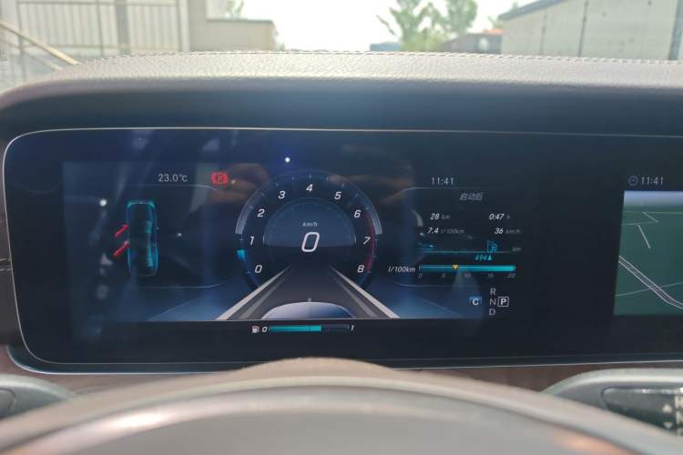 Used Mercedes-Benz E-Class 2017 E 300 L Luxury Model Instrument Cluster