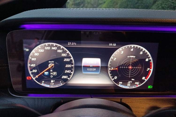 Used Mercedes-Benz E-Class 2017 E 300 L Sport Luxury Edition Instrument Cluster