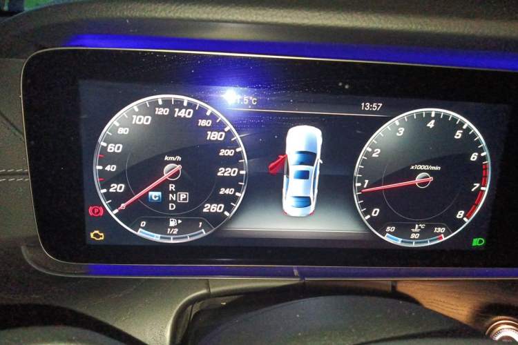 Used Mercedes-Benz E-Class 2017 E 300 L Sport Luxury Edition Instrument Cluster