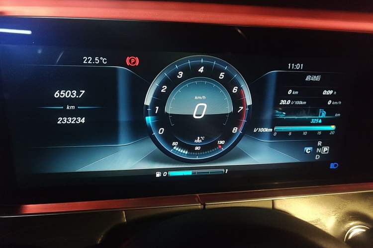 Used Mercedes-Benz E-Class 2017 E 200 Sport 4MATIC Instrument Cluster