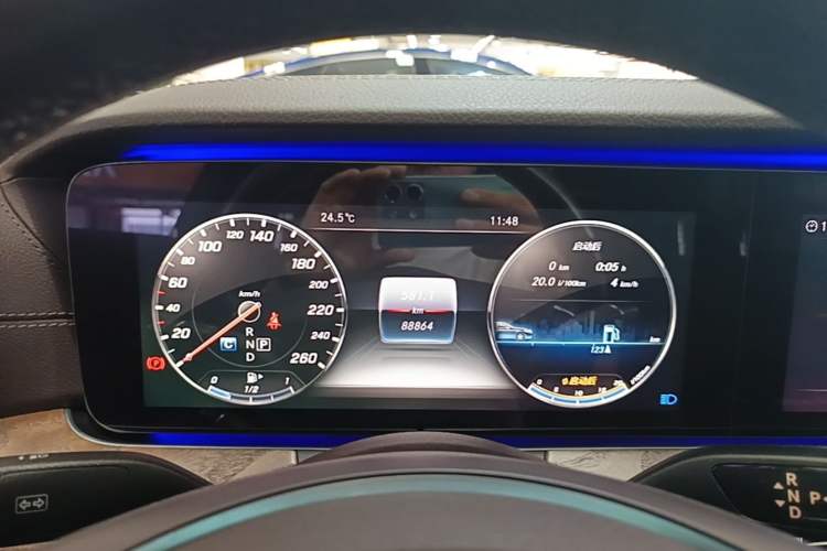 Used Mercedes-Benz E-Class 2017 E 200 L 4MATIC Instrument Cluster