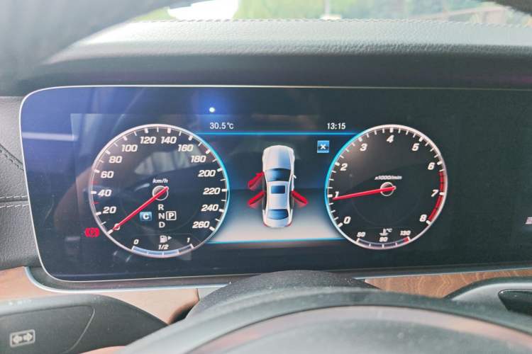Used Mercedes-Benz E-Class 2017 E 300 L Luxury Model Instrument Cluster