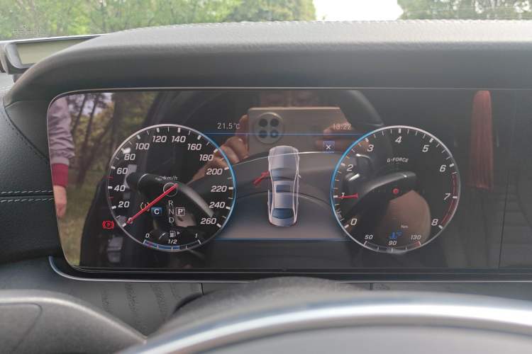 Used Mercedes-Benz E-Class 2017 E 300 L Sporty and Stylish Model Instrument Cluster