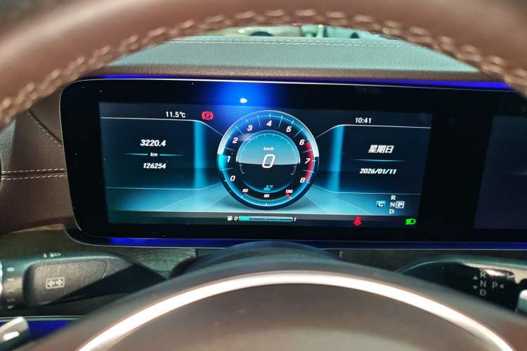 Used Mercedes-Benz E-Class 2017 E 300 L Luxury Model Instrument Cluster