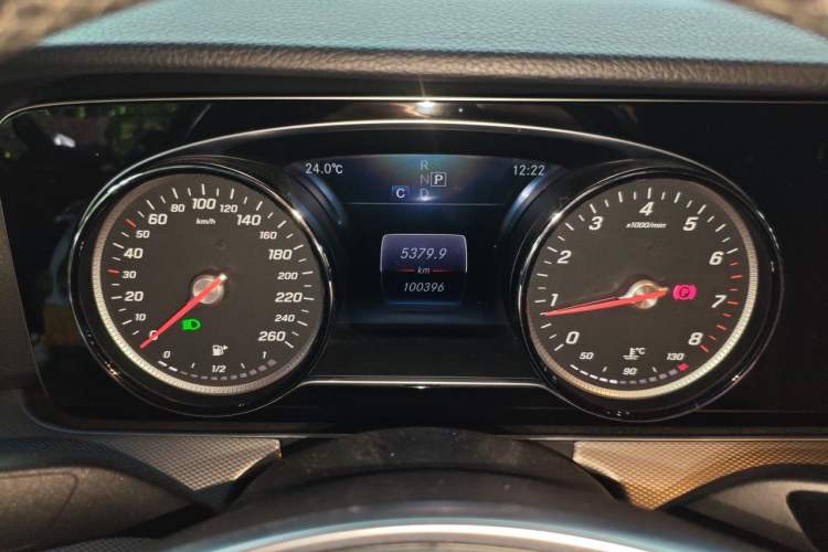 Used Mercedes-Benz E-Class 2017 Restyled E 300 Sport Edition Instrument Cluster