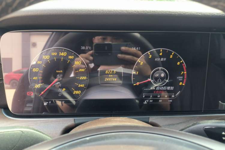 Used Mercedes-Benz E-Class 2017 E 200 L 4MATIC Instrument Cluster