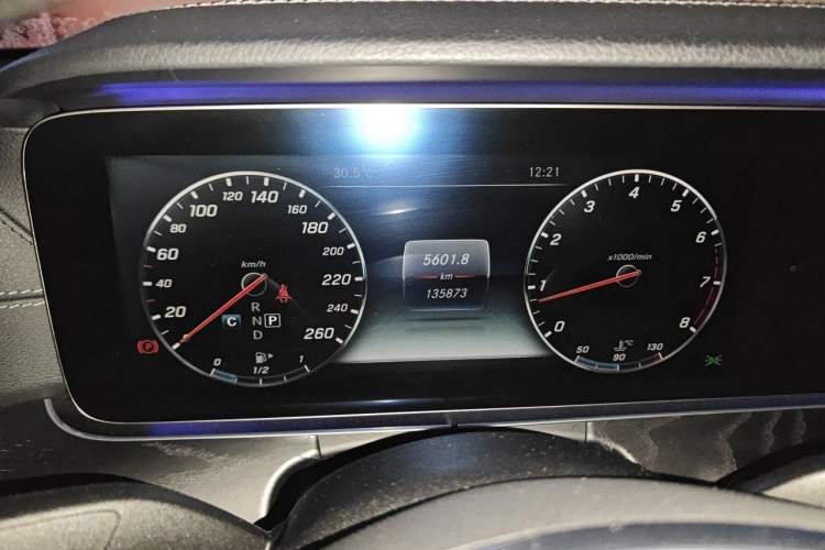 Used Mercedes-Benz E-Class 2017 E 300 L Sport Luxury Edition Instrument Cluster
