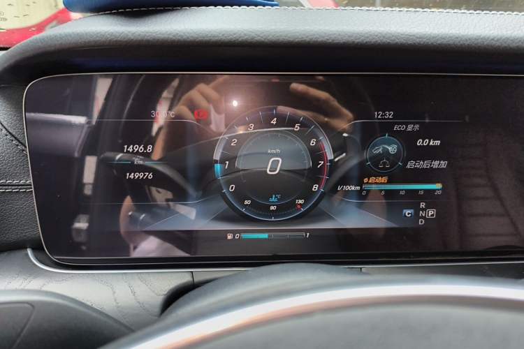 Used Mercedes-Benz E-Class 2017 E 300 L Sporty and Stylish Model Instrument Cluster