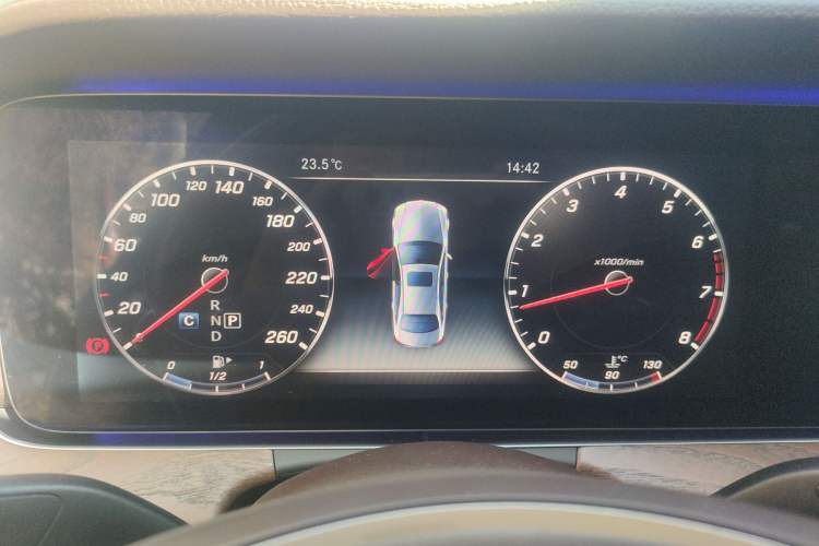 Used Mercedes-Benz E-Class 2017 E 300 L Luxury Model Instrument Cluster