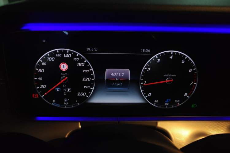 Used Mercedes-Benz E-Class 2017 E 200 Coupe Instrument Cluster