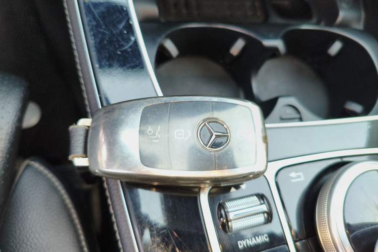 Used Mercedes-Benz E-Class 2017 E 200 L 4MATIC Interior 1
