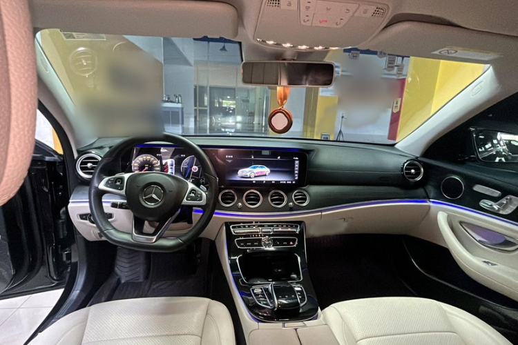 Used Mercedes-Benz E-Class 2017 E 300 L Sport Luxury Edition Interior 1