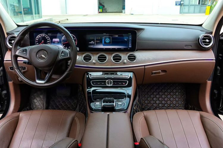 Used Mercedes-Benz E-Class 2017 E 320 L 4MATIC Interior 1