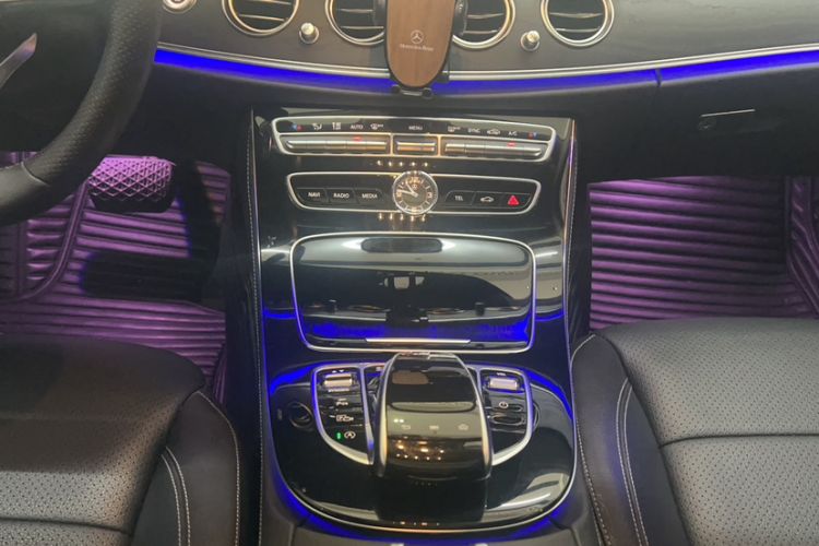 Used Mercedes-Benz E-Class 2017 E 300 L Sporty and Stylish Model Interior 2