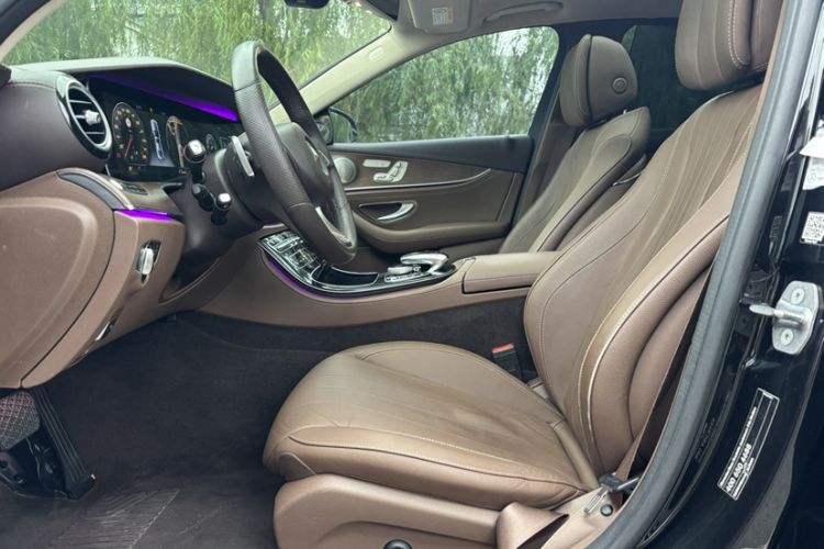 Used Mercedes-Benz E-Class 2017 E 320 L 4MATIC Interior 2