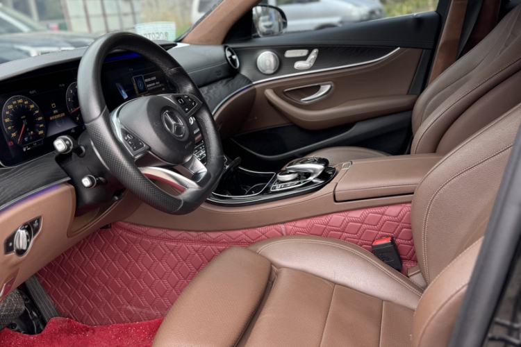 Used Mercedes-Benz E-Class 2017 E 200 L Sport 4MATIC Interior 2