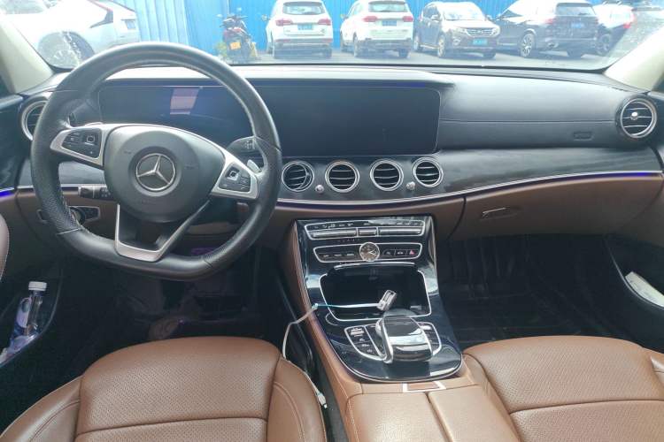 Used Mercedes-Benz E-Class 2017 E 300 L Sport Luxury Edition Interior 2