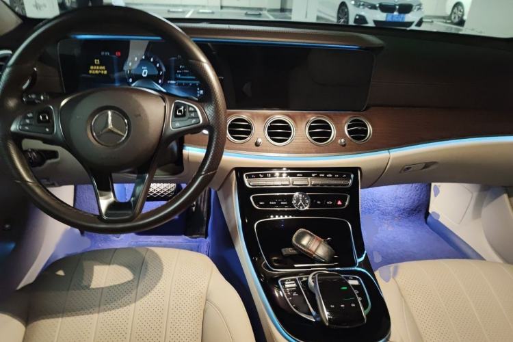 Used Mercedes-Benz E-Class 2017 E 320 L 4MATIC Interior 2