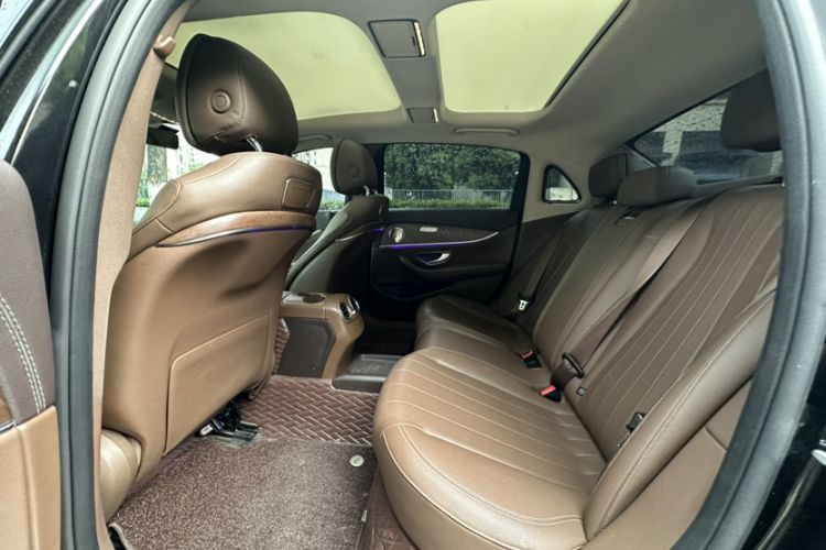 Used Mercedes-Benz E-Class 2017 E 300 L Luxury Model Interior 3