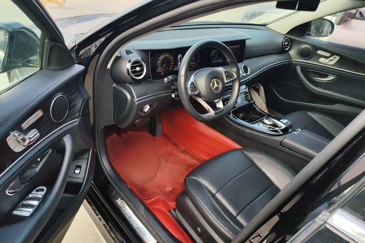 Used Mercedes-Benz E-Class 2017 E 300 L Sporty and Stylish Model Interior 3