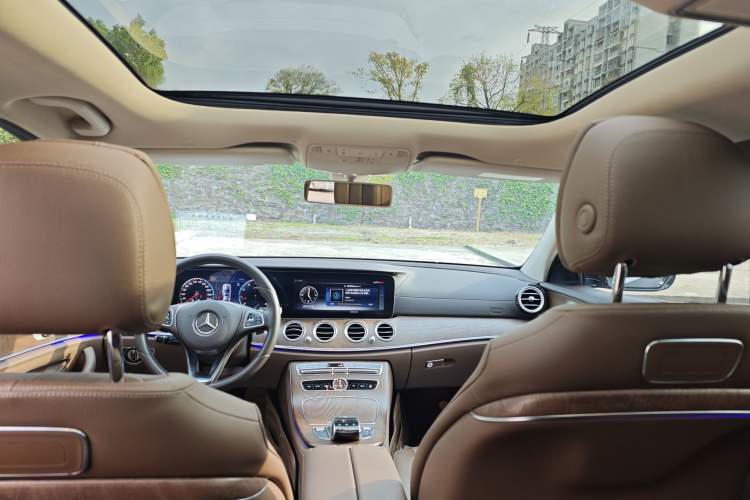 Used Mercedes-Benz E-Class 2017 E 300 L Luxury Model Interior 3