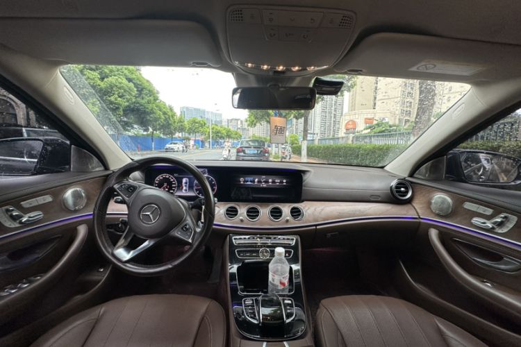Used Mercedes-Benz E-Class 2017 E 300 L Luxury Model Interior 4