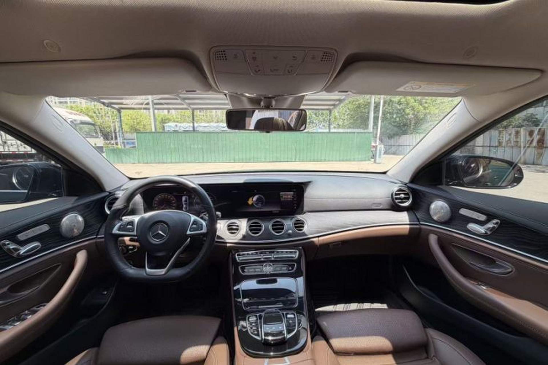 Used Mercedes-Benz E-Class 2017 E 200 L 4MATIC Interior 4