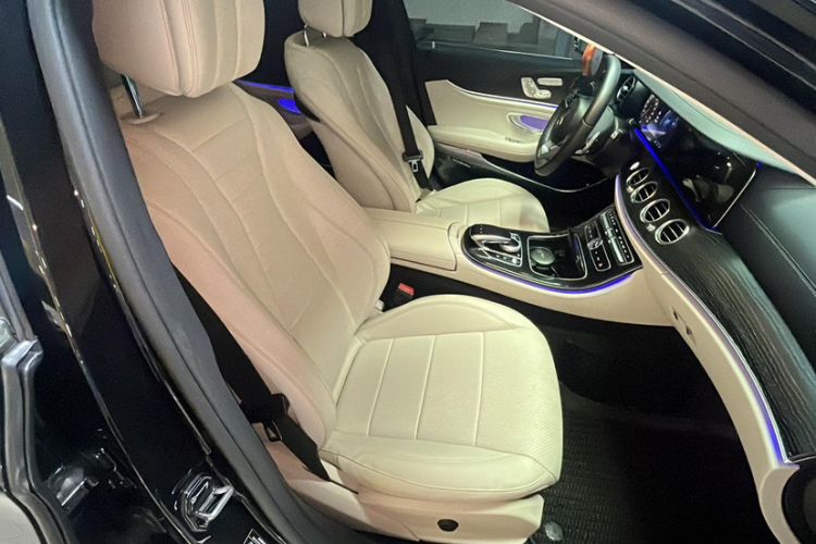 Used Mercedes-Benz E-Class 2017 E 300 L Sport Luxury Edition Interior 6