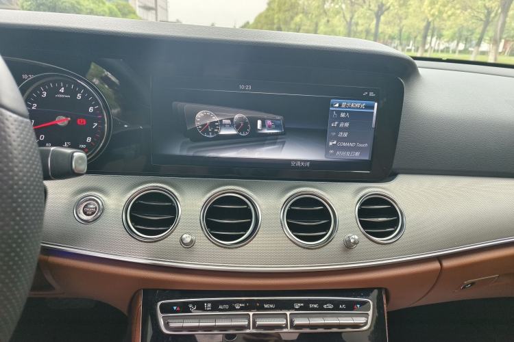Used Mercedes-Benz E-Class 2017 Facelift E 200 Sport 4MATIC Interior 7