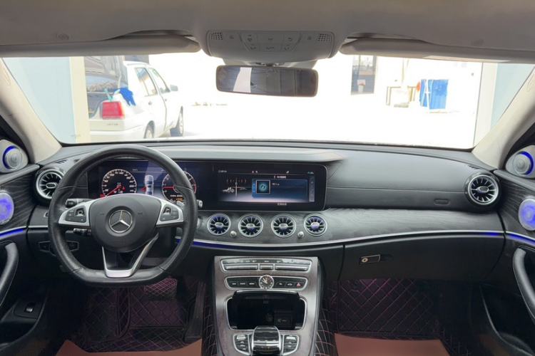 Used Mercedes-Benz E-Class 2017 E 320 L Sport 4MATIC Interior 7