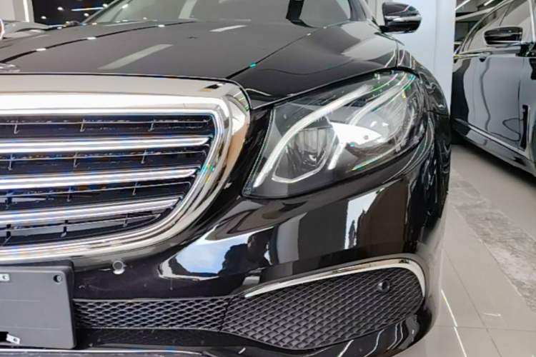 Used Mercedes-Benz E-Class 2017 E 300 L Sport Luxury Edition Left Front Headlight
