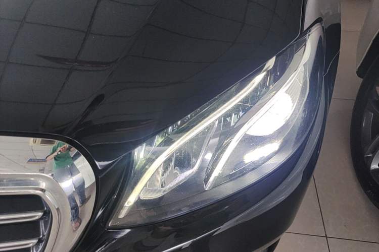 Used Mercedes-Benz E-Class 2017 E 300 L Luxury Model Left Front Headlight