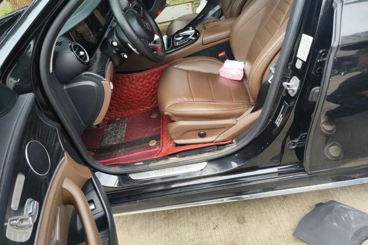 Used Mercedes-Benz E-Class 2017 E 300 L Sporty and Stylish Model Left Front Seat
