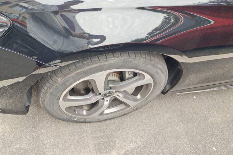 Used Mercedes-Benz E-Class 2017 E 300 L Sport Luxury Edition Left Front Wheel Hub