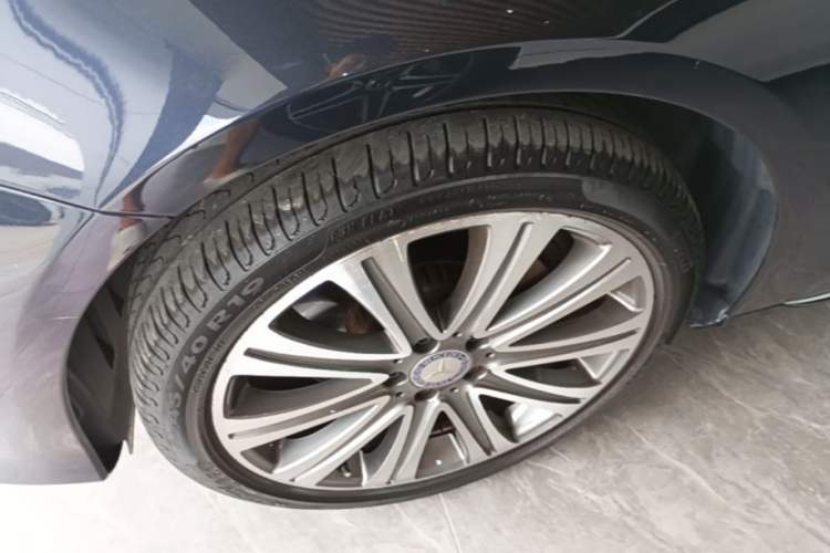 Used Mercedes-Benz E-Class 2017 E 300 L Luxury Model Left Front Wheel Hub