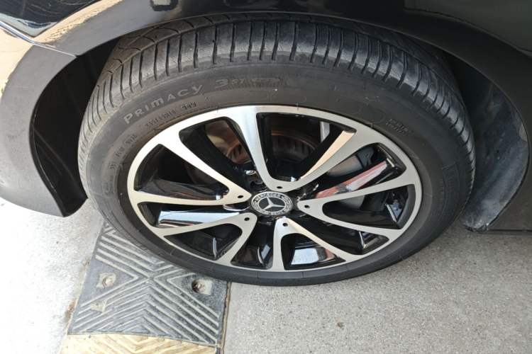 Used Mercedes-Benz E-Class 2017 E 300 L Luxury Model Left Front Wheel Hub