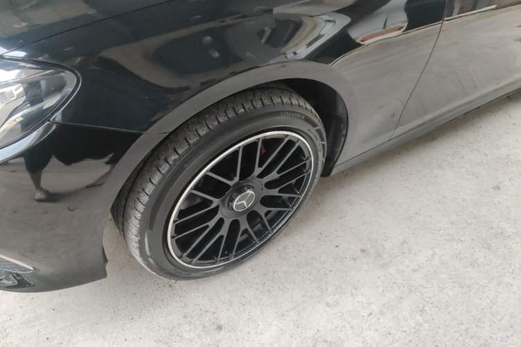 Used Mercedes-Benz E-Class 2017 Restyled E 300 Sport Edition Left Front Wheel Hub