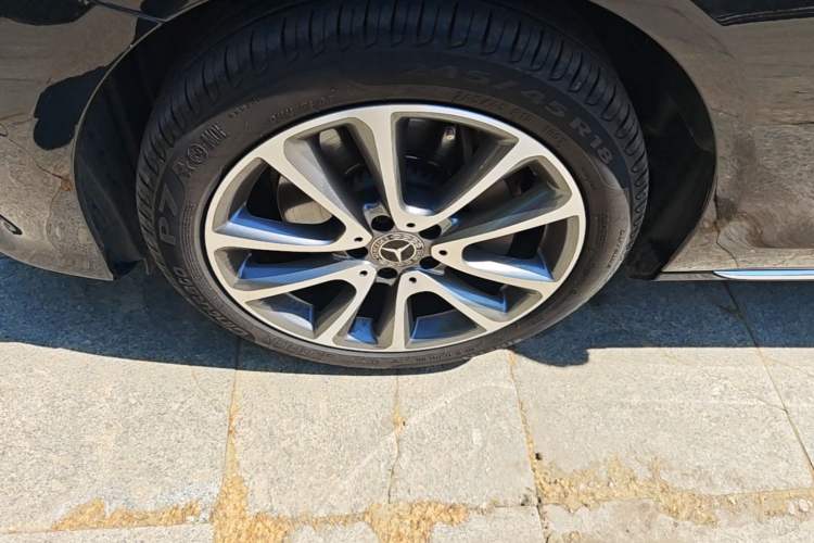 Used Mercedes-Benz E-Class 2017 E 300 L Luxury Model Left Front Wheel Hub