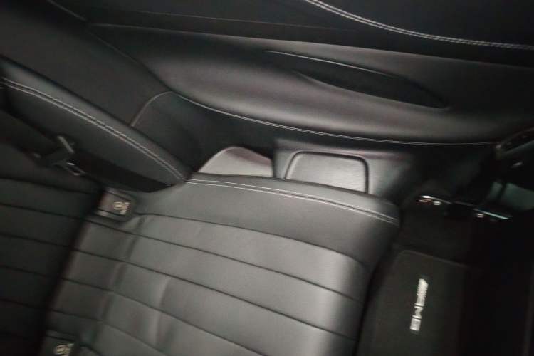 Used Mercedes-Benz E-Class 2017 E 200 Coupe Left Rear Door Interior