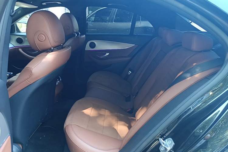 Used Mercedes-Benz E-Class 2017 E 200 Sport 4MATIC Left Rear Seat