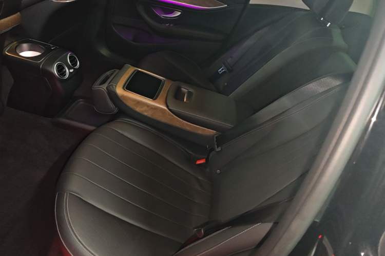 Used Mercedes-Benz E-Class 2017 E 320 L 4MATIC Left Rear Seat