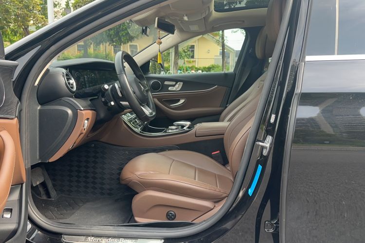 Used Mercedes-Benz E-Class 2017 E 300 L Sport Luxury Edition Left Rear Seat